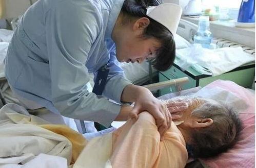 成人婴儿吸痰视频播放,专业护理技能直观呈现